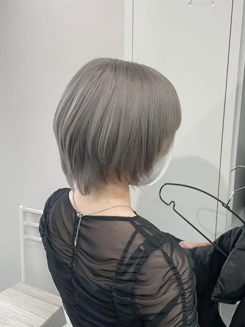 カラー ショート ブリーチ ダブルカラー ヘアカラー トリートメント ✨【公式】 juhl.横浜✨のヘアスタイル