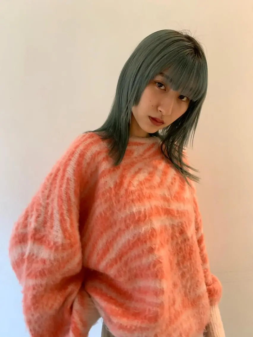 ミディアム カラー wakana/ 柔らかベージュカラーのヘアスタイル