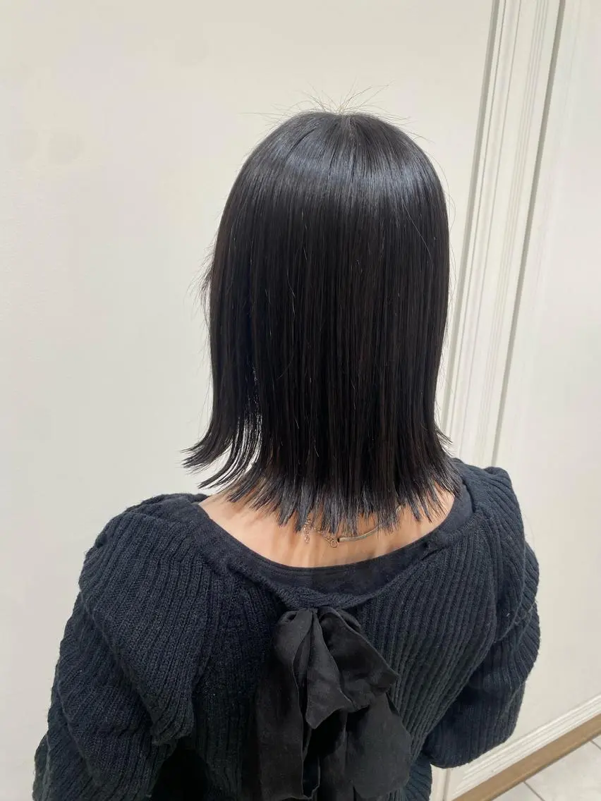 ミディアム MEGU/layer cut/透明感カラーのヘアスタイル