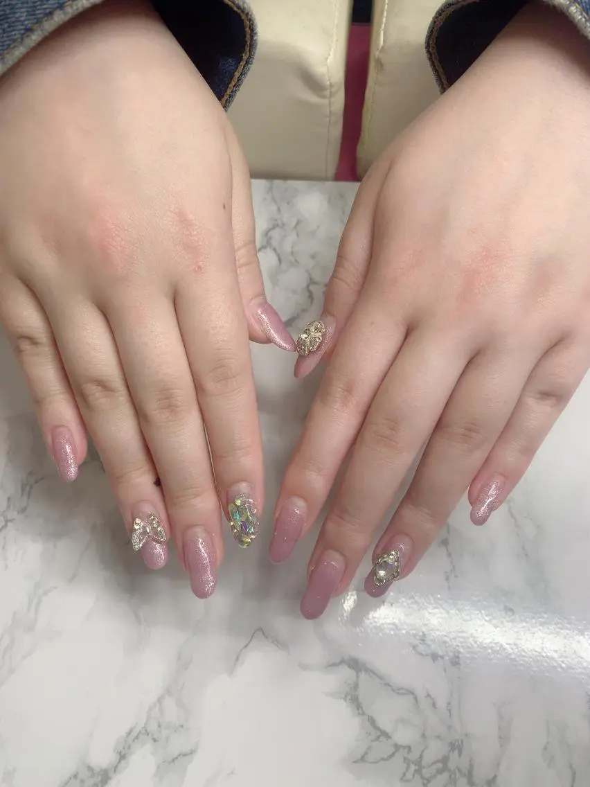 ネイル ハンドネイル はな💎ネイル ワンホン、長さ出しのネイルデザイン