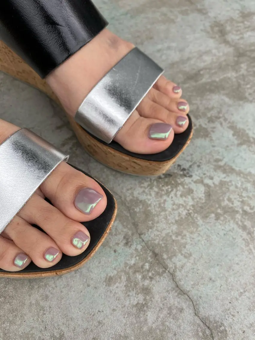 ネイル フットネイル nailsalon ULLのネイルデザイン