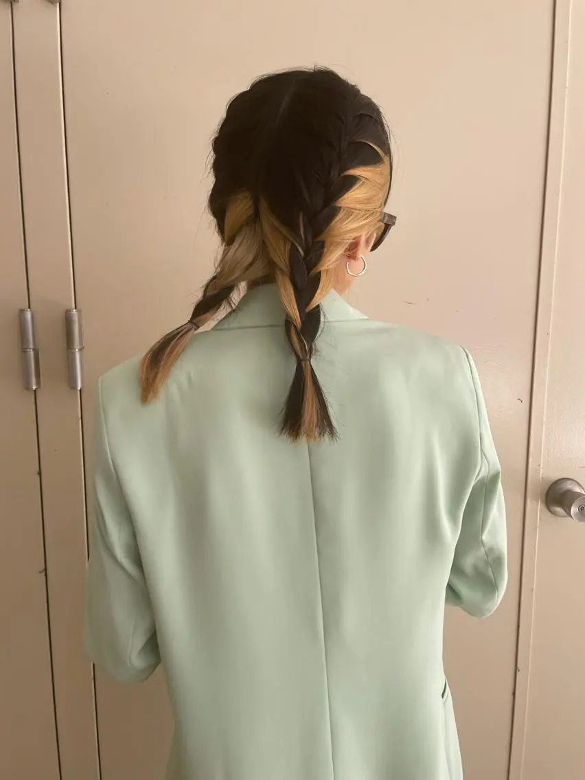 ミディアム カラー ヘアカラー suvvy hairsalonのヘアスタイル