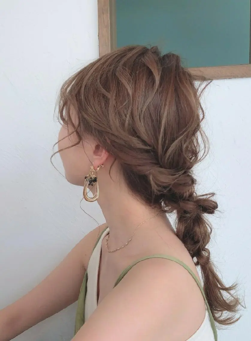 ロング ヘアセット 有沢 聡のヘアスタイル