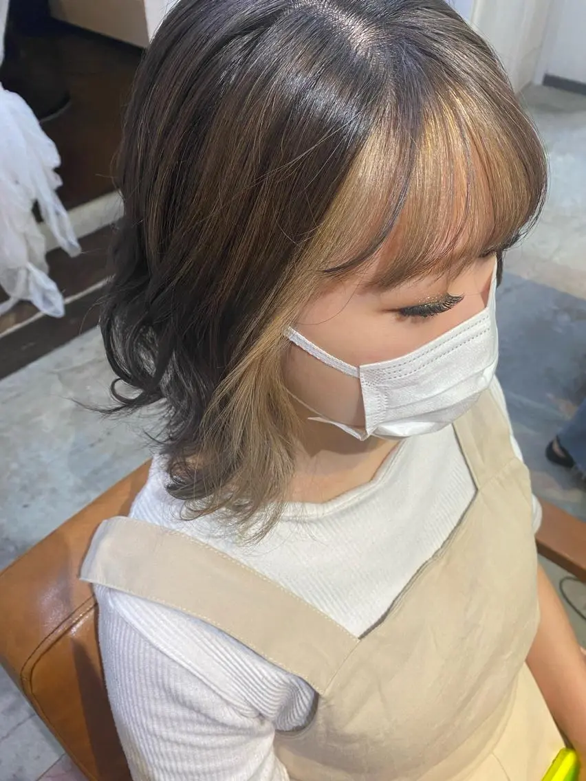 ミディアム 才門 真菜のヘアスタイル