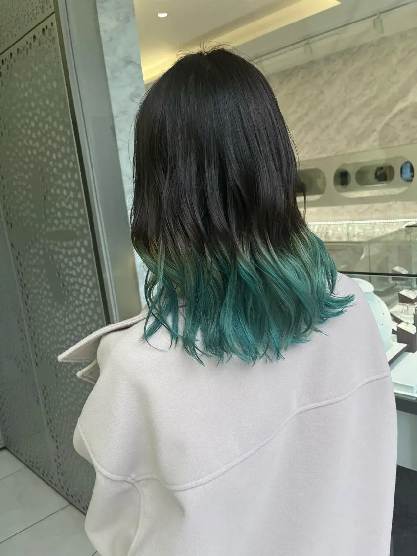 ミディアム カラー ブルーカラー watanabe kazukiのヘアスタイル