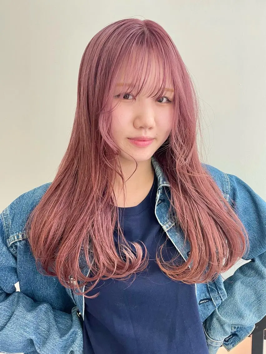ロング カラー ヘアカラー センターパート/カラ ーメッシュ📍ユリのヘアスタイル