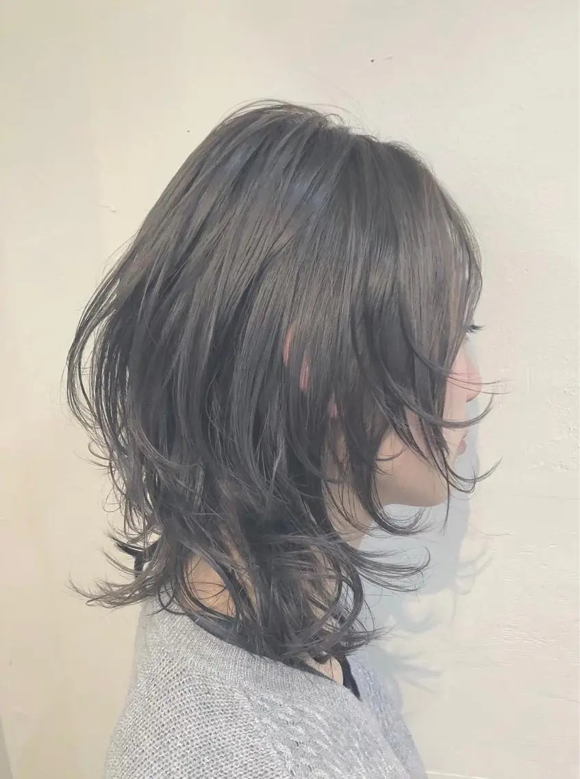 ミディアム カラー おおたけ あゆみのヘアスタイル
