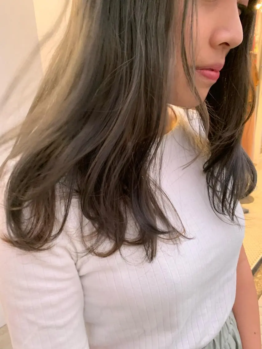 ミディアム カラー ベージュカラー オリーブベージュ 中目黒🌼 🌼ハナのヘアスタイル
