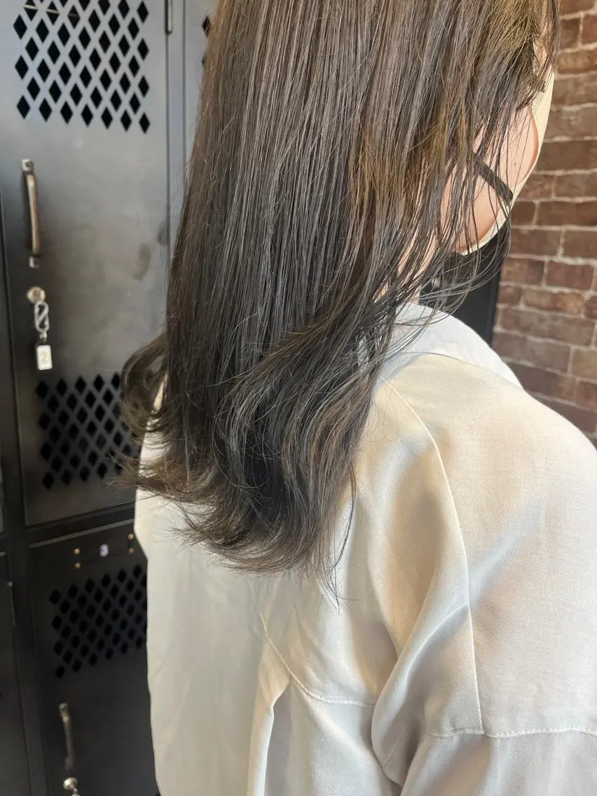 セミロング カラー ヘアアレンジ キッズ ネイル マツエク・マツパ セミロングパーマ ブラウンカラー ケアカラー 透明感カラー ピンクカラー 久木原 ゆりのヘアスタイル