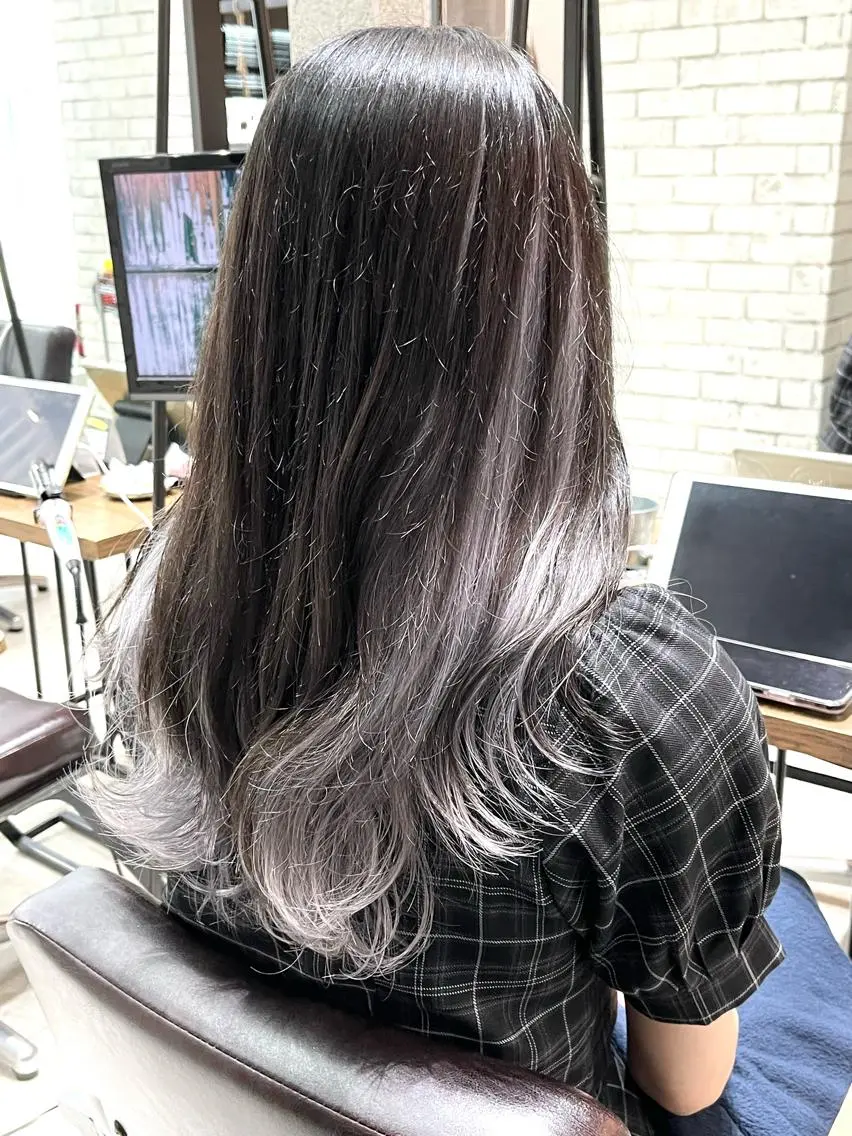 セミロング アッシュ 髪質改善 ヨシンモリ 韓国風ヘア トリートメント ヘアカラー 🌈外国風ハイライト こうたろうのヘアスタイル