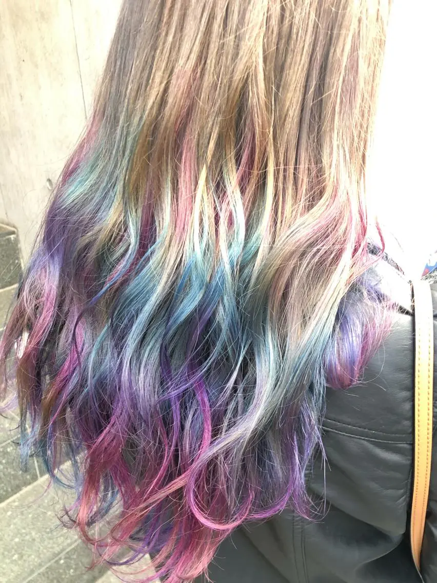 セミロング カラー アッシュ バレイヤージュ ミストバング ベージュカラー ブリーチ カット ヘアカラー トリートメント 原宿サロン代表 デザインカラー伊藤卓のヘアスタイル