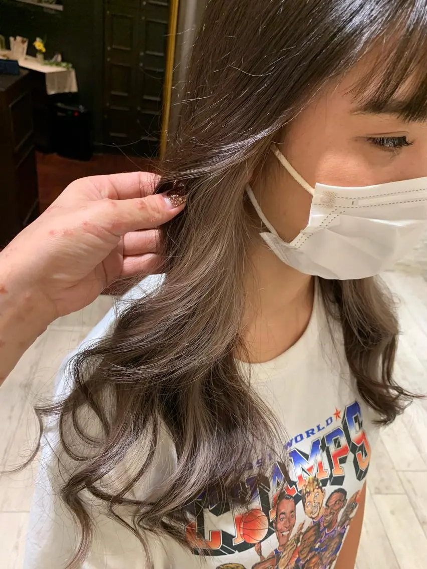 ロング カラー 曲がる縮毛矯正 LIBER 岩名のヘアスタイル