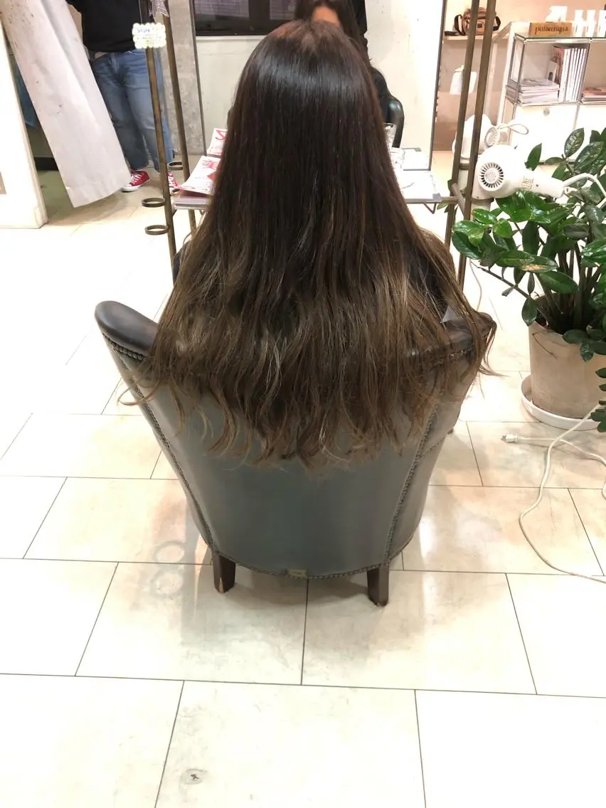 ロング カラー アッシュ グラデーションカラー 田中 貴大のヘアスタイル
