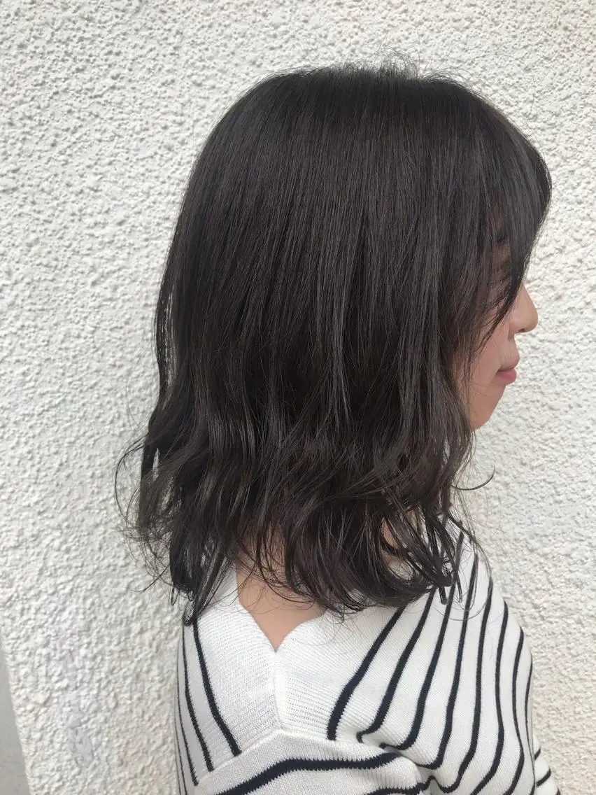 ミディアム カラー ダークグレー ニュアンスパーマ/ レイヤー/茶屋町のヘアスタイル