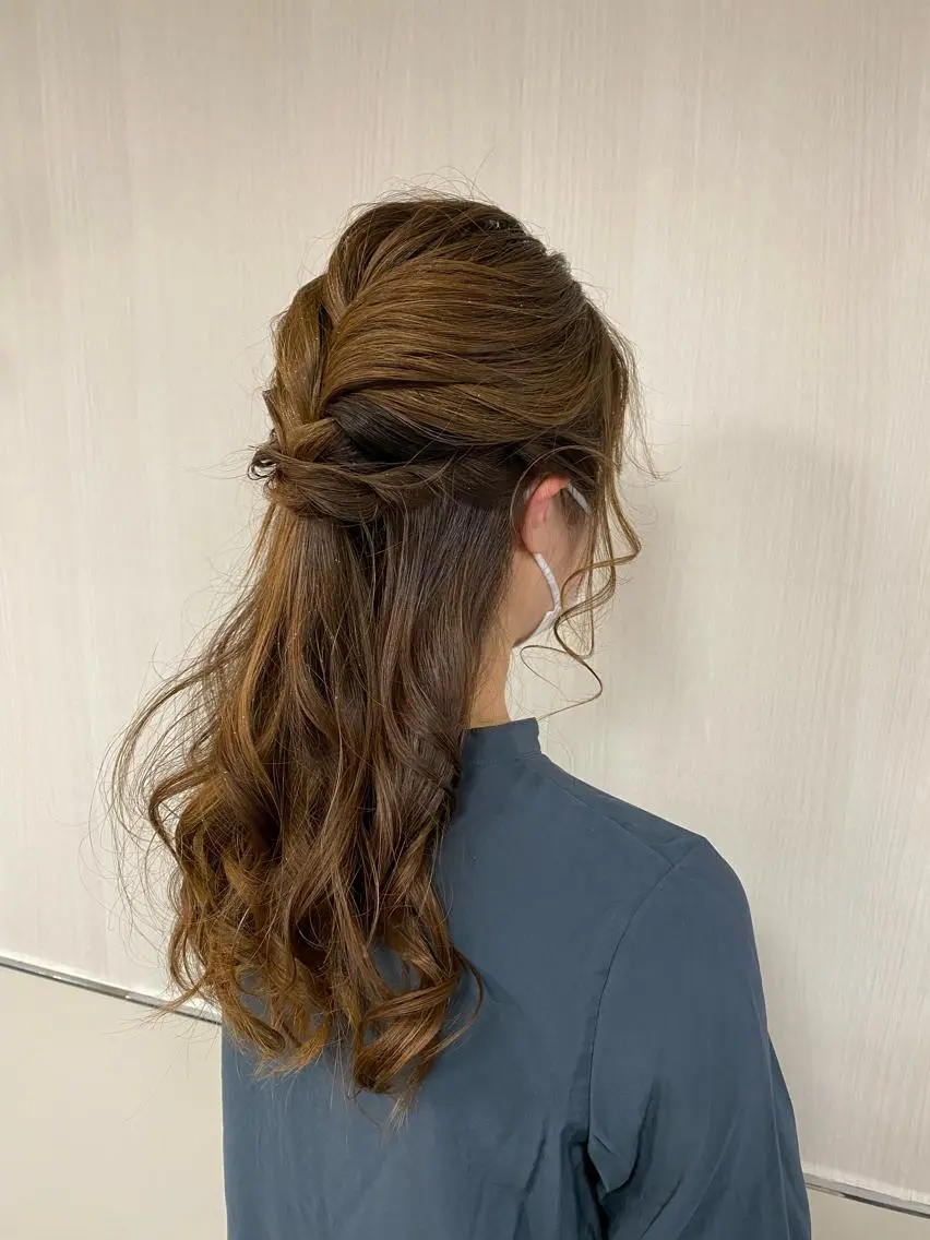 ヘアアレンジ ハーフアップ ヘアセット 木下 広太のヘアスタイル