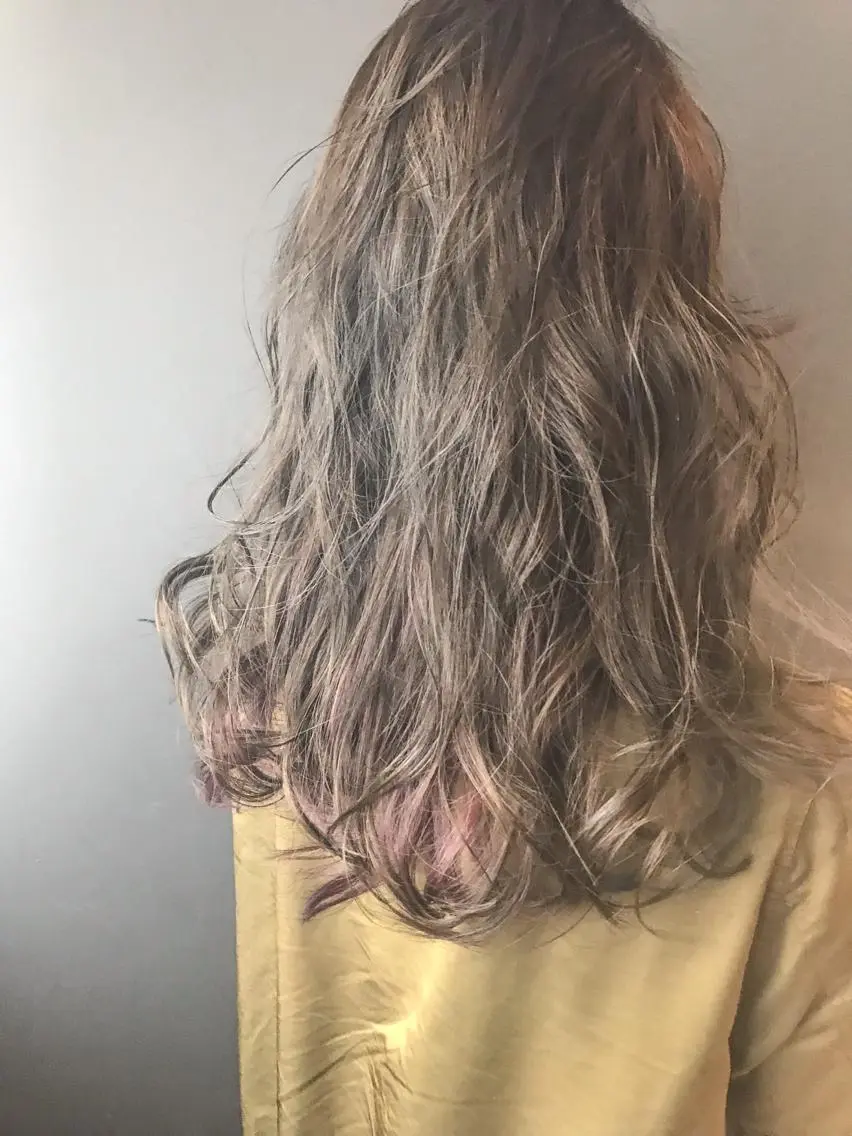セミロング カラー ベージュカラー パープルカラー ヘアカラー BOX mico.のヘアスタイル