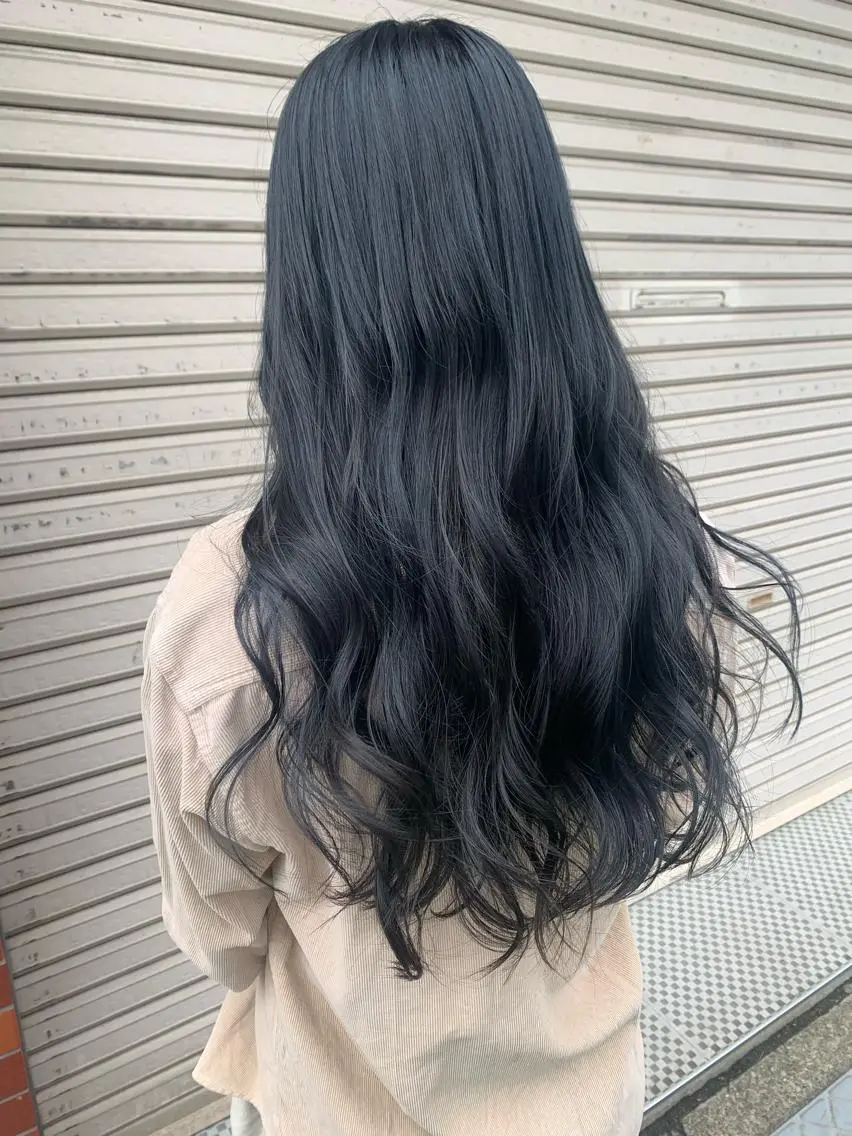 ロング カラー ブリーチ ネイビーカラー ヘアカラー 中目黒🌼 🌼ハナのヘアスタイル