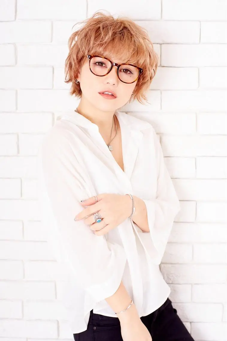 ショート カット 朝比奈 志保のヘアスタイル