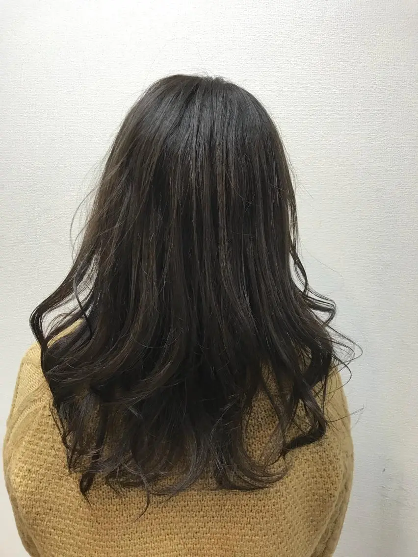 ロング カラー カット ヘアカラー トリートメント 吉森 満俊のヘアスタイル