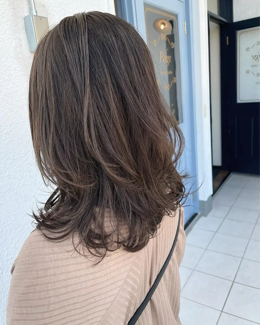 ミディアム レイヤーカット カット ヘアカラー トリートメント peige 斉藤✨大人ヘアー✨のヘアスタイル