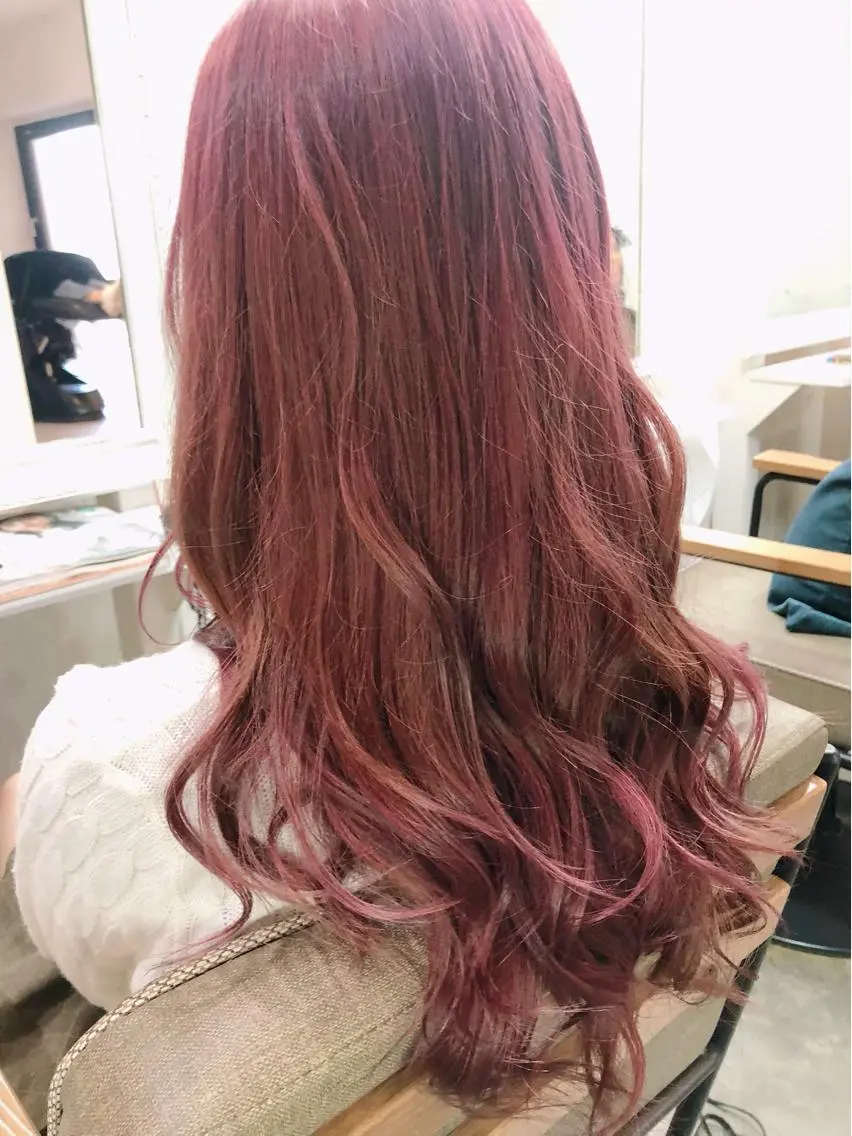 カラー オイカワ ルウのヘアスタイル