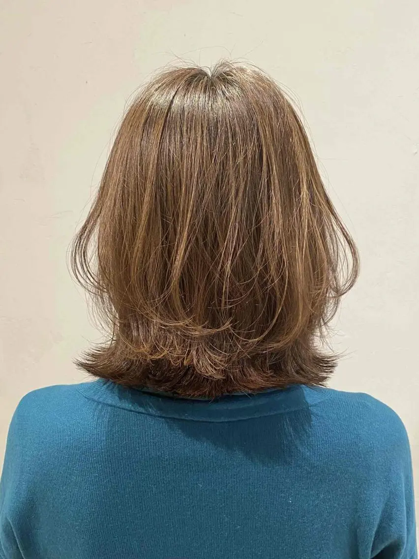 ミディアム カラー ヘアアレンジ ショートボブ ボブレイヤー ブリーチ デザインカラー イヤリングカラー 前田 裕介のヘアスタイル