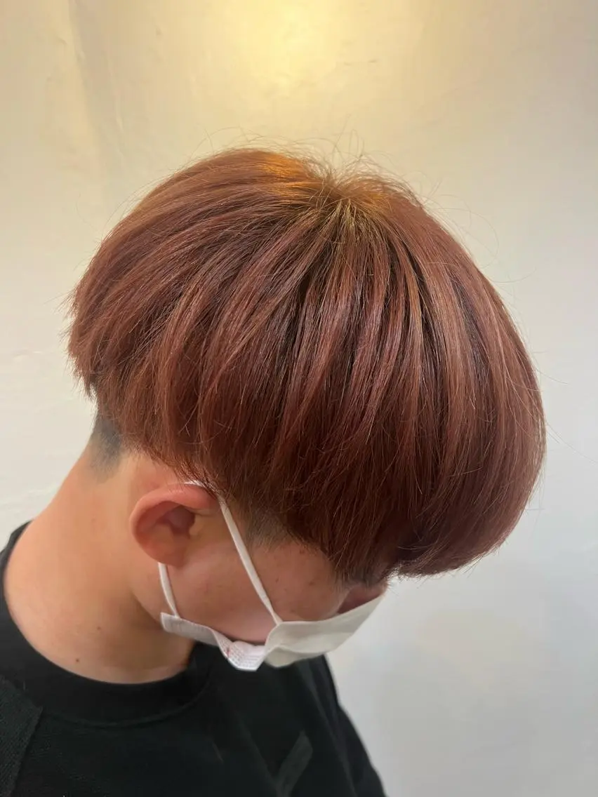 カラー メンズ ブラウンカラー ピンクカラー mia over hairのヘアスタイル