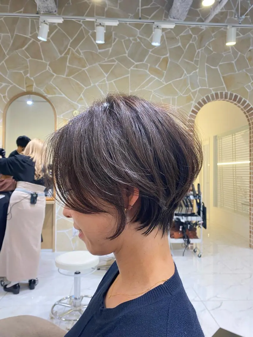 ショート カラー くびれヘア ショートヘア 坂井 茅聖のヘアスタイル