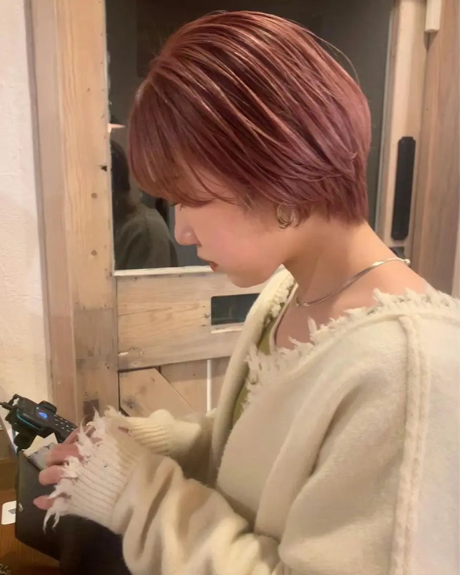 ショート カラー mir MIYUのヘアスタイル