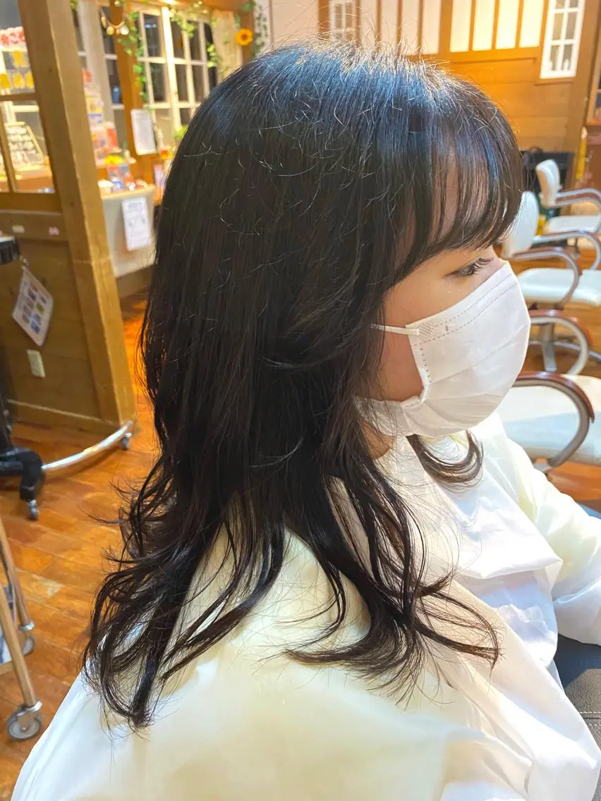 ロング エギョモリ 顔周りカット 韓国風ヘア レイヤーカット 小顔カット 氷見 早祐香のヘアスタイル