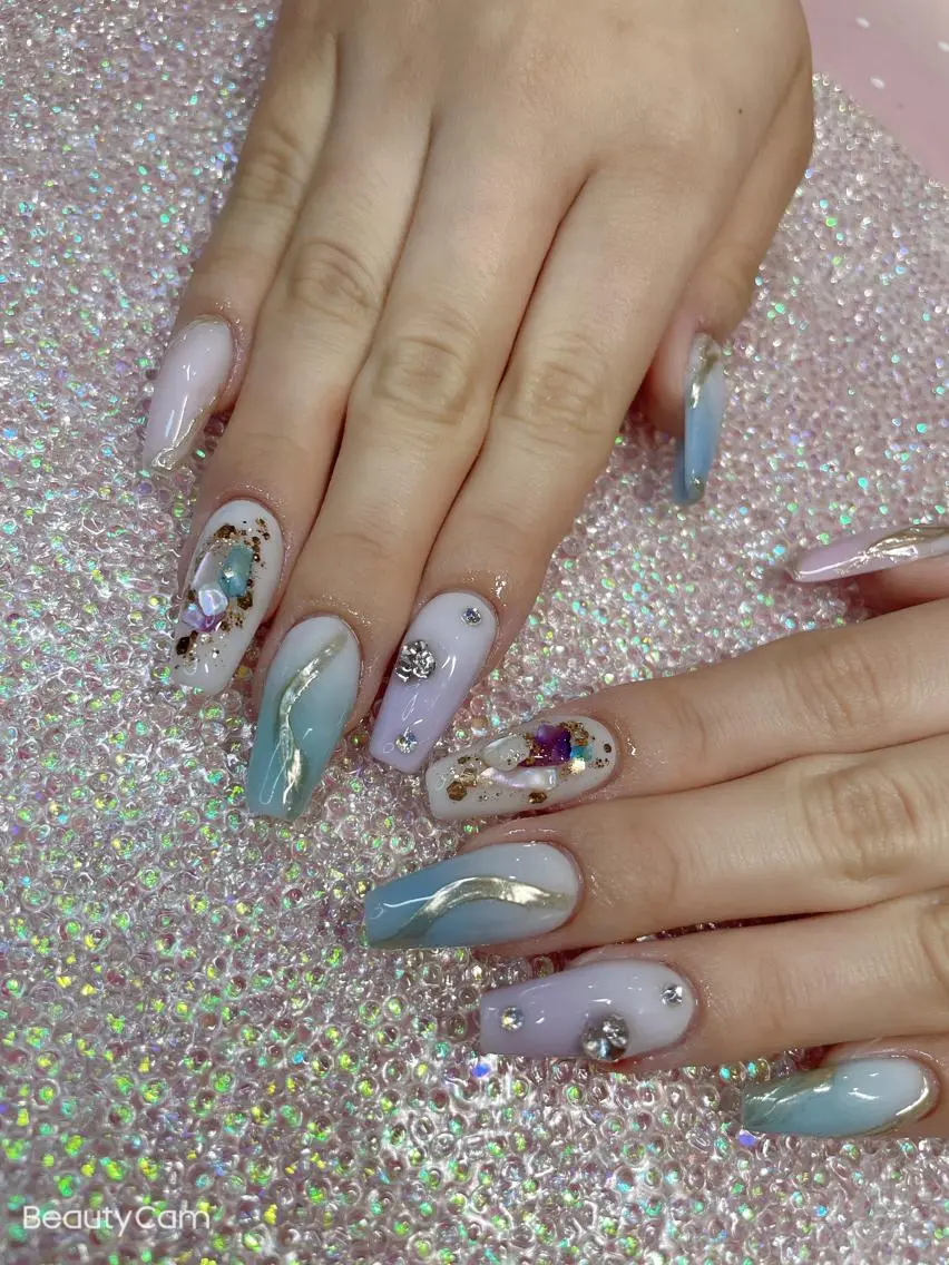 セミロング ネイル ハンドネイル 《LB》ラブリエ Nail&eyeのマツエク・マツパデザイン