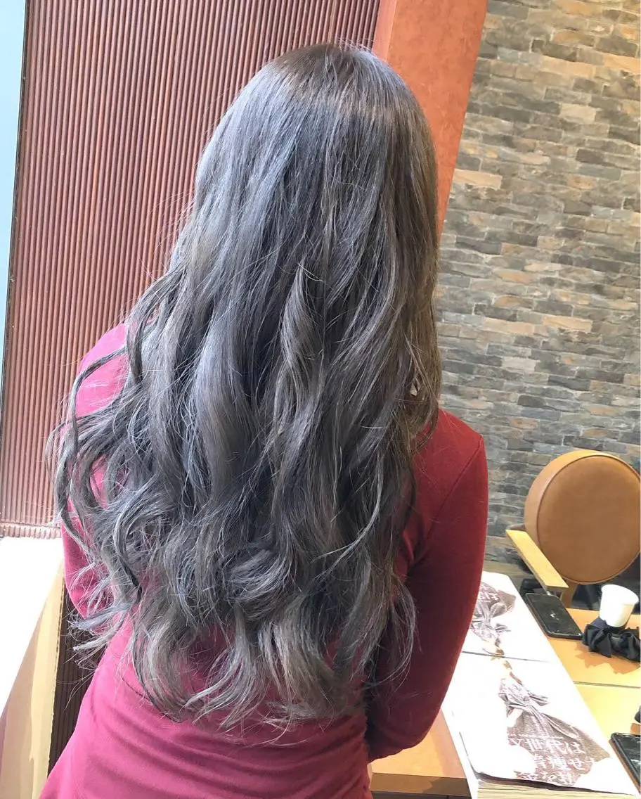 ロング カラー 宮下 浩一のヘアスタイル