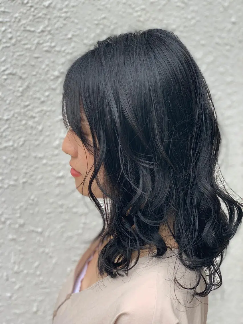 ミディアム カット 縮毛矯正 トリートメント siki. 石渡のヘアスタイル