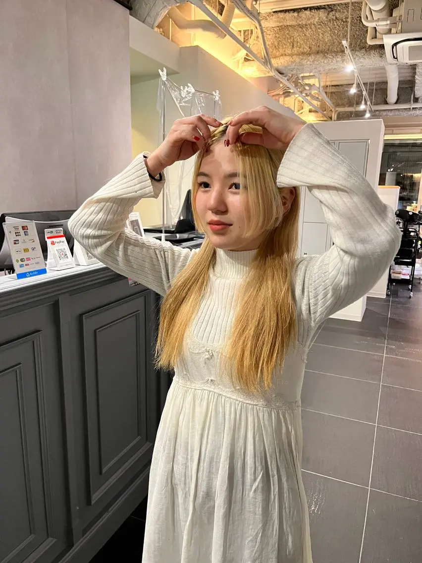 ロング カラー ブリーチ ブロンド ダブルカラー ハイトーンカラー ホワイトブロンド カット ヘアカラー ショート/パーマ/ カラー/FUKOのヘアスタイル