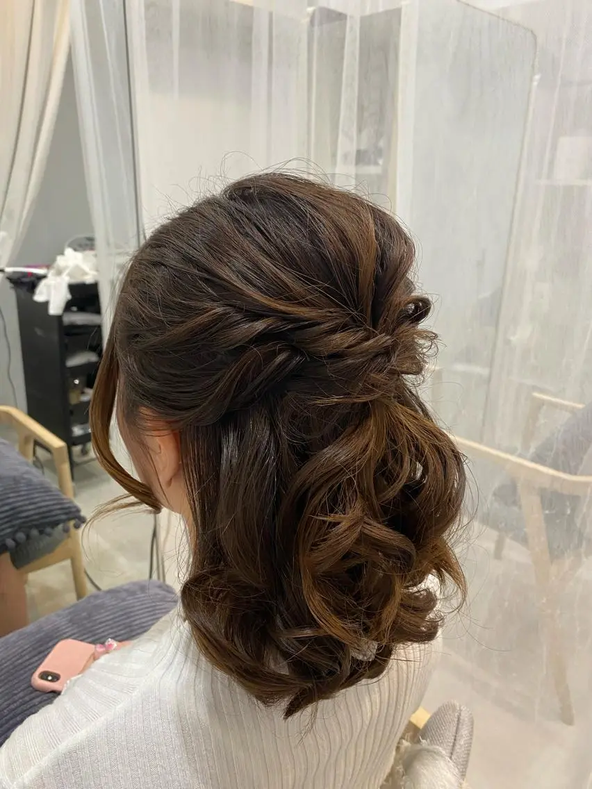 ヘアアレンジ ハーフアップ 谷川 李奈のヘアスタイル