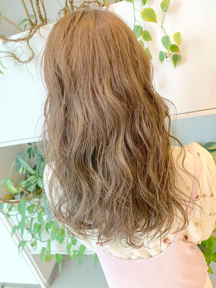 ミディアム カラー ベージュカラー ミルクティーベージュ ヘアカラー トリートメント 東北No.1完全個室 💐梶谷社長のヘアスタイル