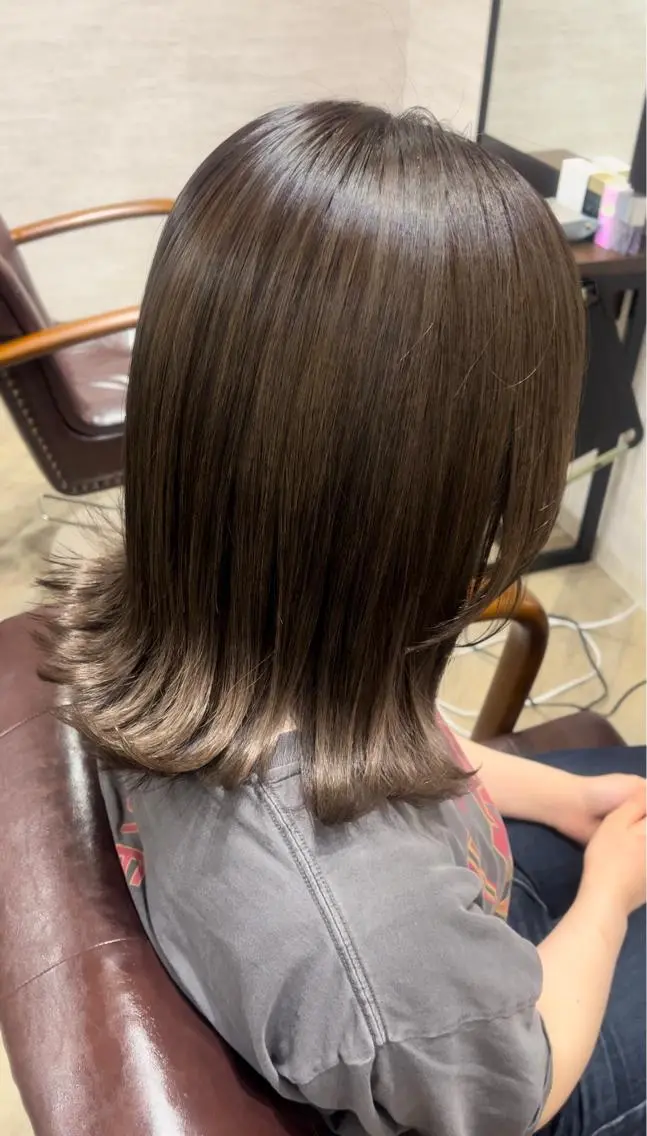 ミディアム カラー アッシュ ブリーチ ラベンダーカラー ラベンダーアッシュ 🫧ぷる艶カラー🫧 Yuubi🦩のヘアスタイル