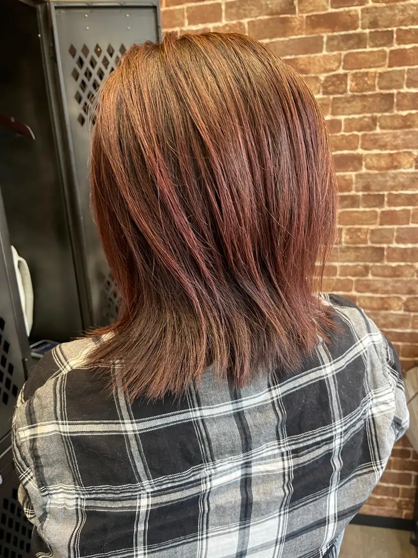 ミディアム カラー パーマ ヘアアレンジ メンズ キッズ ネイル マツエク・マツパ アイブロウ メンズブリーチ メンズハイライト メンズインナーカラー メンズ韓国風 ブリーチ 久木原 ゆりのヘアスタイル