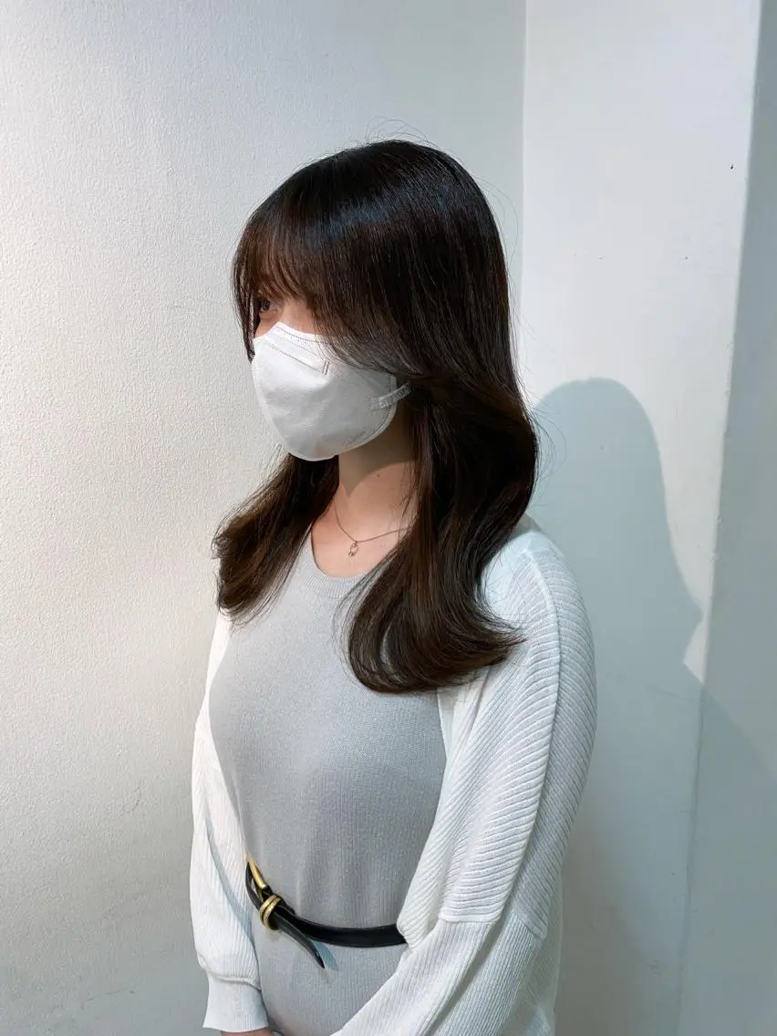 セミロング 'AXIS maiのヘアスタイル