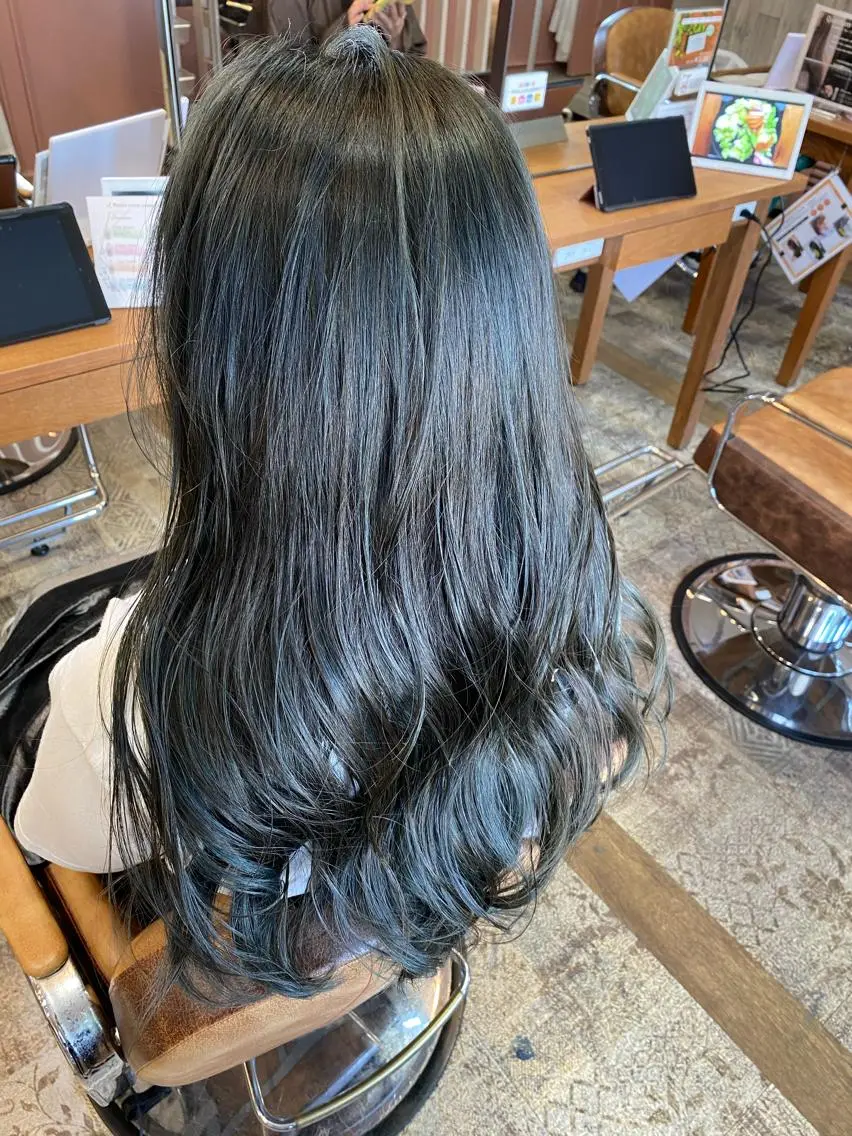 ロング カラー イルミナカラー カット ヘアカラー トリートメント Ayano_ Jill francのヘアスタイル