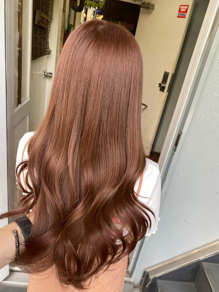 ロング カラー ベージュカラー ブリーチ ブリーチなしカラー ピンクカラー ピンクベージュ ヘアカラー PSY(サイ)池袋 金田尚久🎨のヘアスタイル