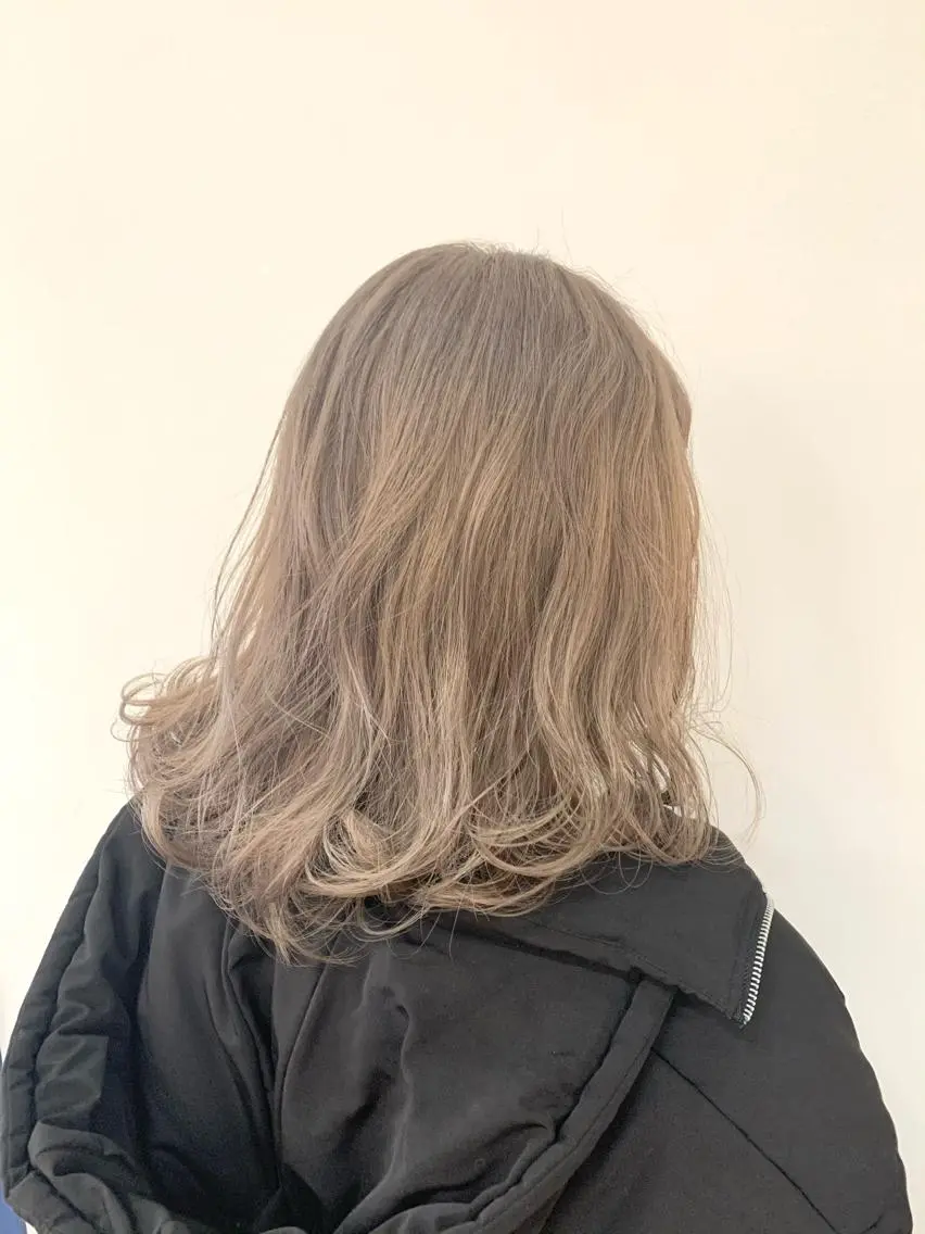 カラー 本場韓国ヘア特化 아이비/Aibiのヘアスタイル