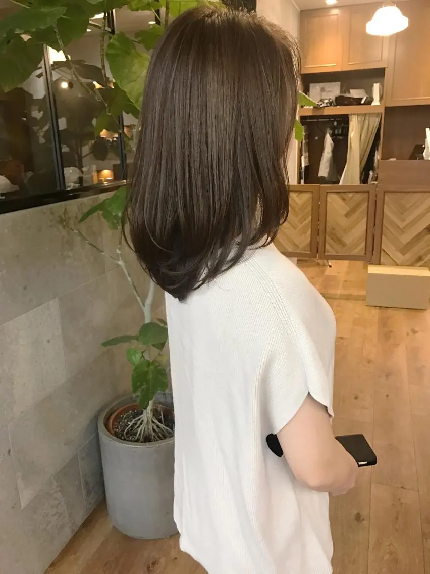 セミロング 開發 智也のヘアスタイル