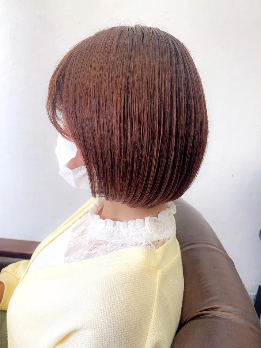 ショート カラー ショートボブ ベージュカラー ブリーチ ブリーチなしカラー オレンジ OAK溝の口 𖠋SHINYAのヘアスタイル