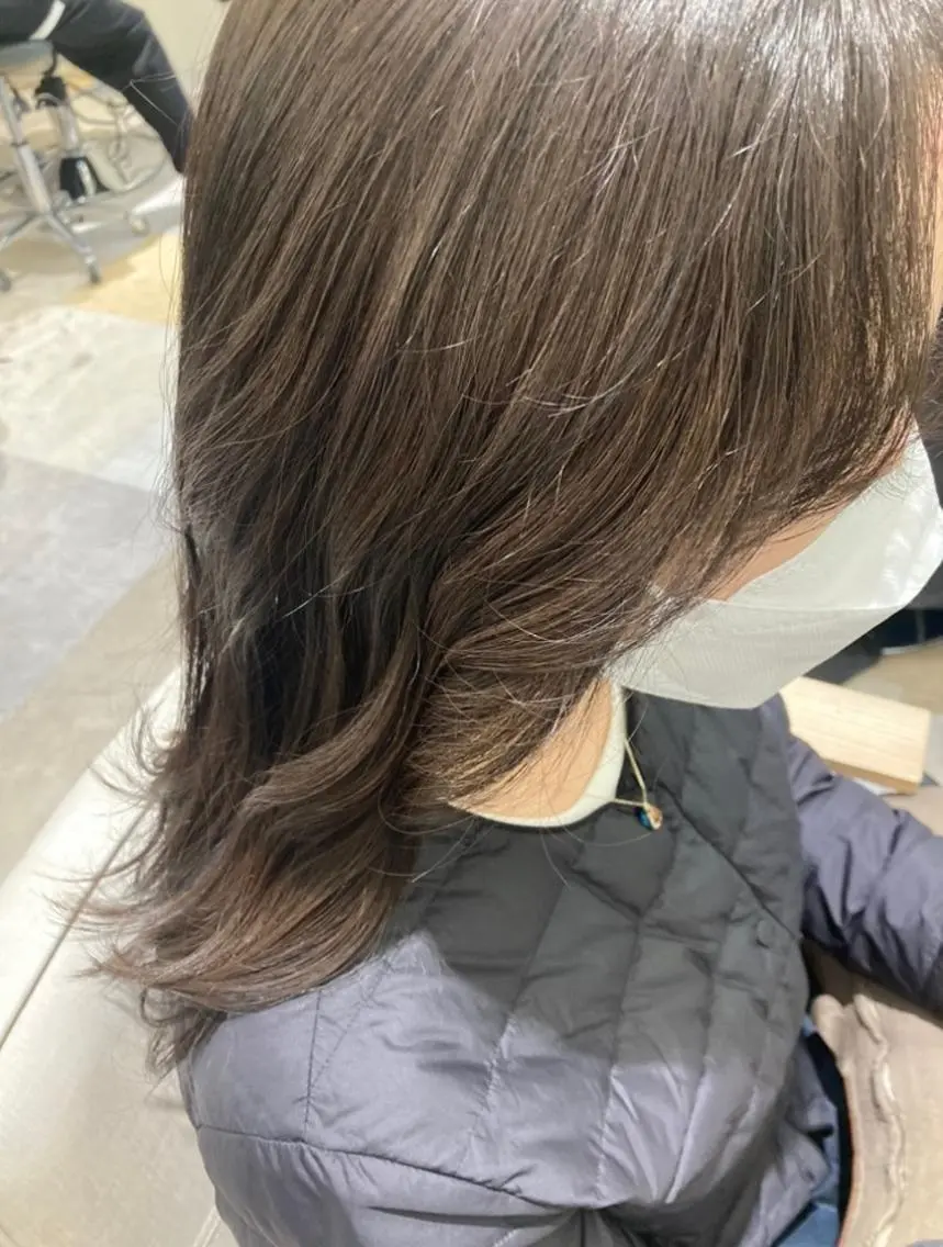 ミディアム 横浜似合わせ顔まわり カット／長谷川のヘアスタイル