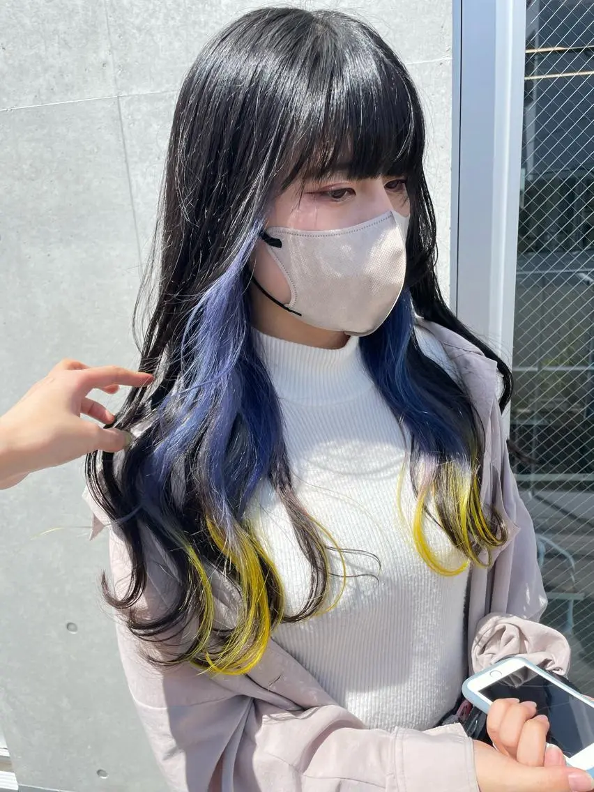 ロング カラー インナーカラー 推し ブリーチ  髪質改善のヘアスタイル