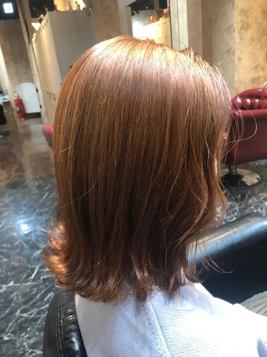 ミディアム カラー ブリーチ 柳田 綾香のヘアスタイル