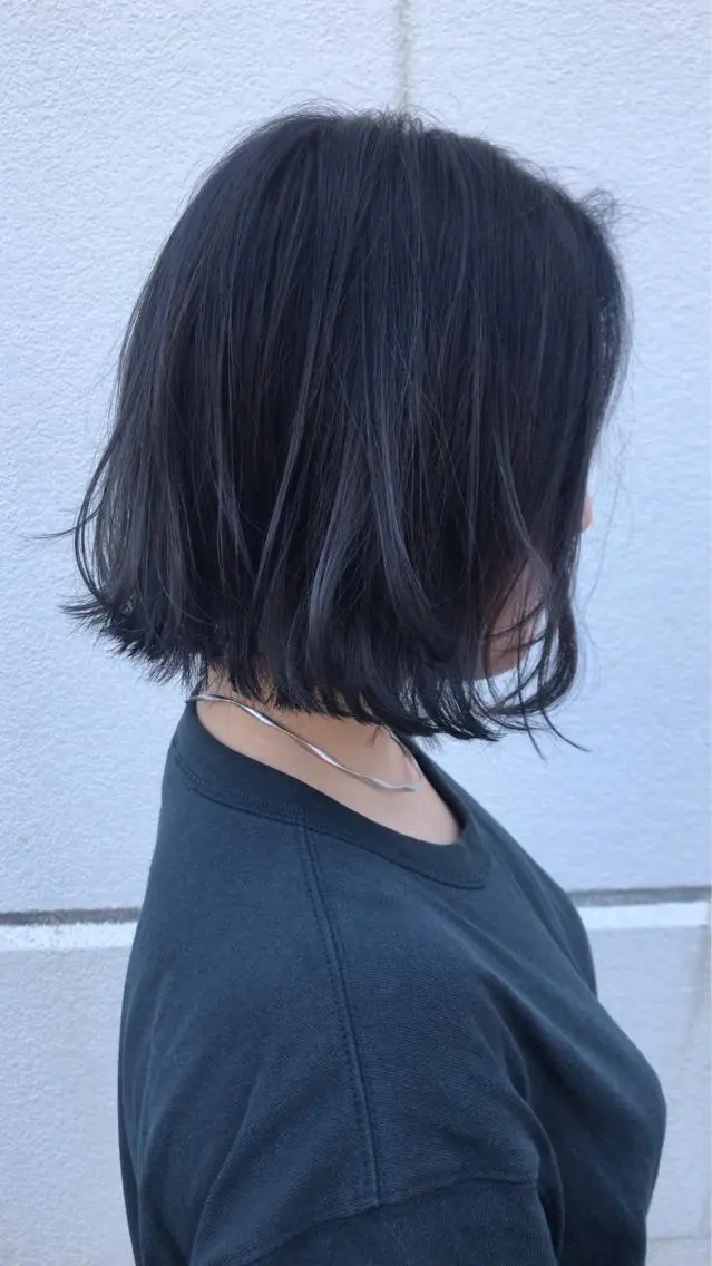 ショート カラー ヘアアレンジ グラデーションカラー ネイビーカラー ショートヘア カット ヘアカラー トリートメント 岡崎 浩大のヘアスタイル