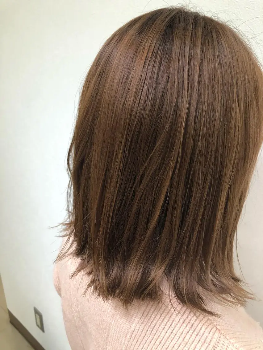 ミディアム カラー 外ハネヘア ショート・ウルフ✂︎ 安住有咲子のヘアスタイル