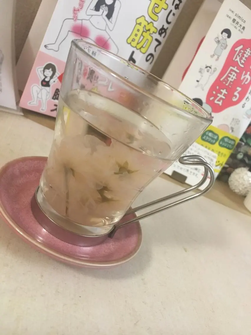 ミディアム カラー パーマ ヘアアレンジ メンズ キッズ ネイル マツエク・マツパ 桜ネイル アニメ,Vオタク× 即効痩せエステサロンのエステ・リラクイメージ
